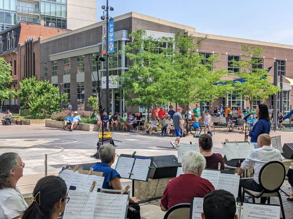 iowa-city-flute-choir-with-crowd-shot-in-ped-mall